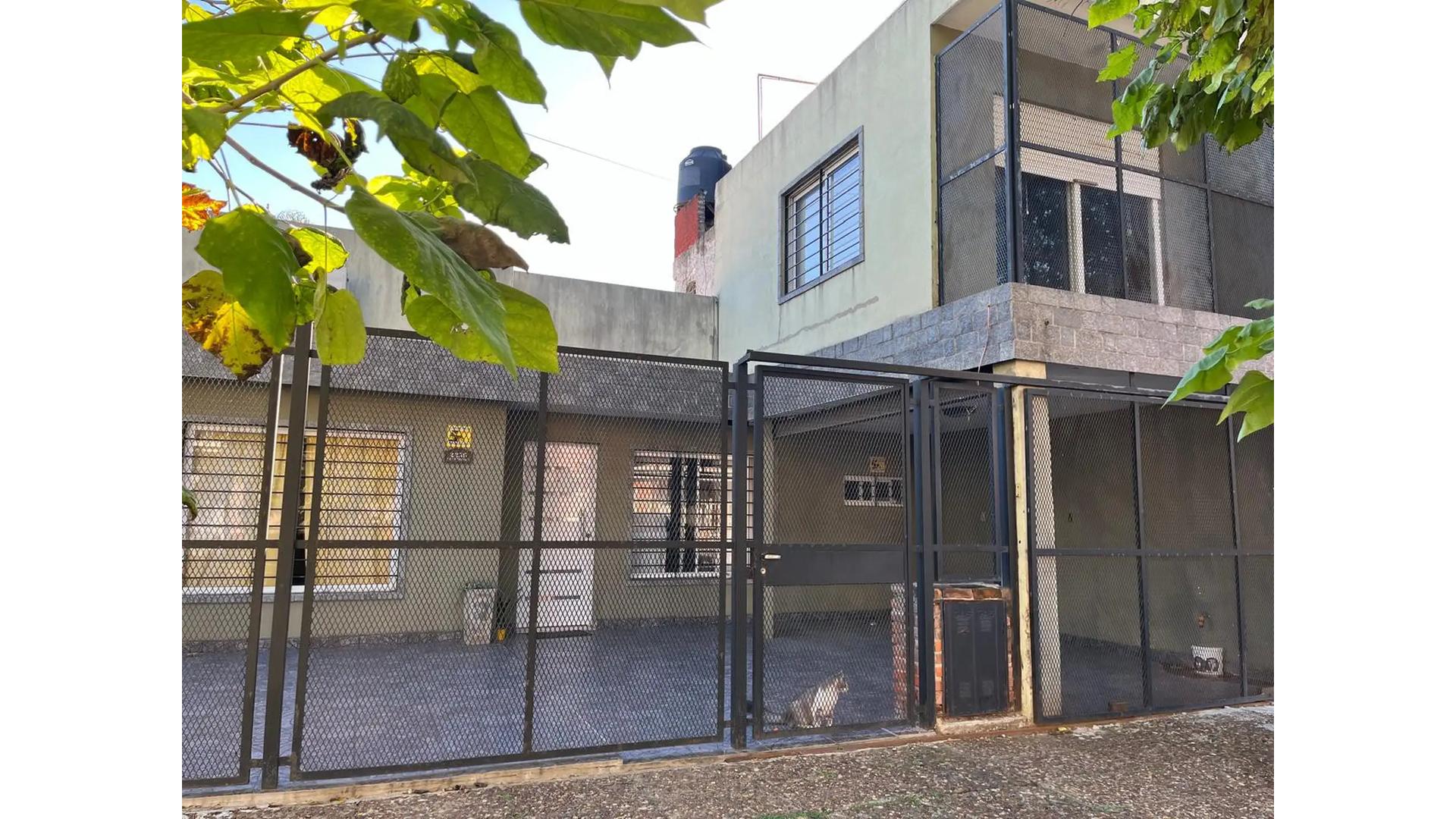 #5377685 | Venta | Casa | Moron (MOLEZZI PROPIEDADES)