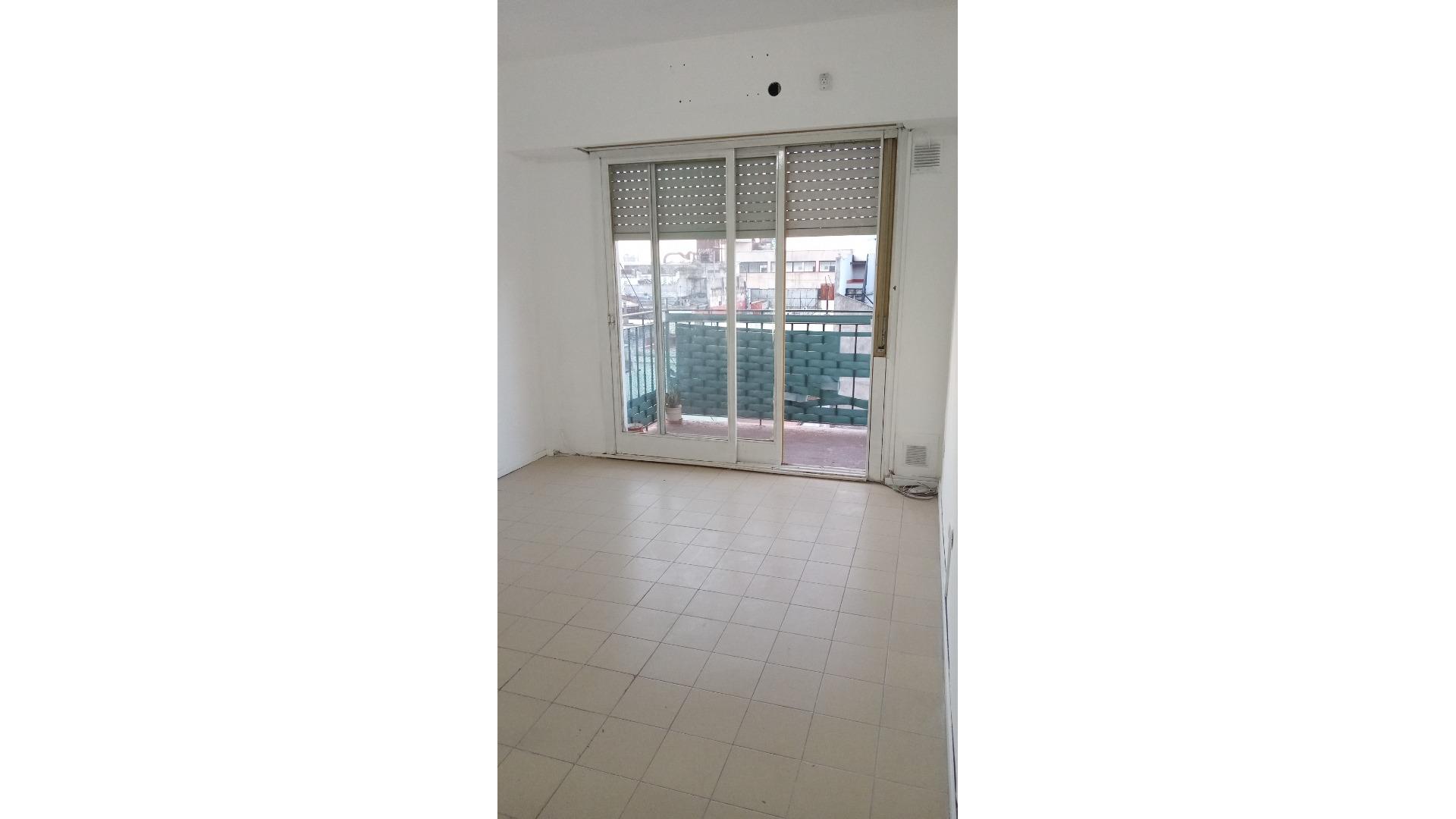 #5377868 | Venta | Departamento | Liniers (Vitale Feola Propiedades)