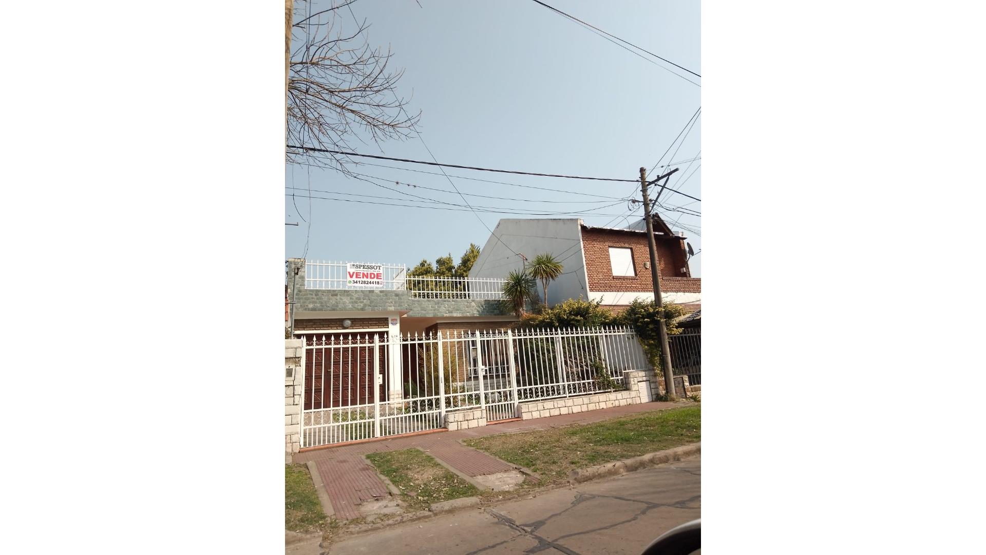 #5376568 | Venta | Casa | Rosario (Spessot Propiedades)