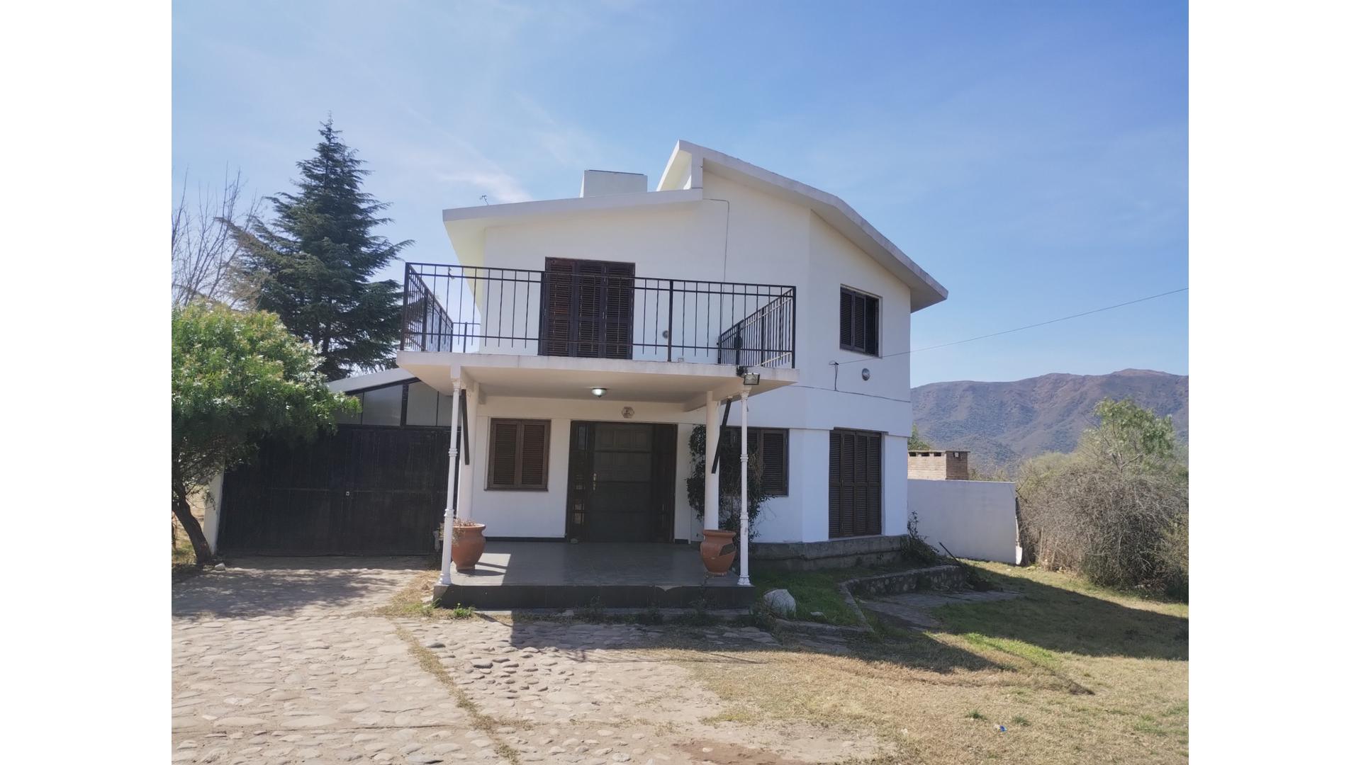 #5377544 | Alquiler | Casa | Bialet Masse (Leone Estevo Inmobiliaria)