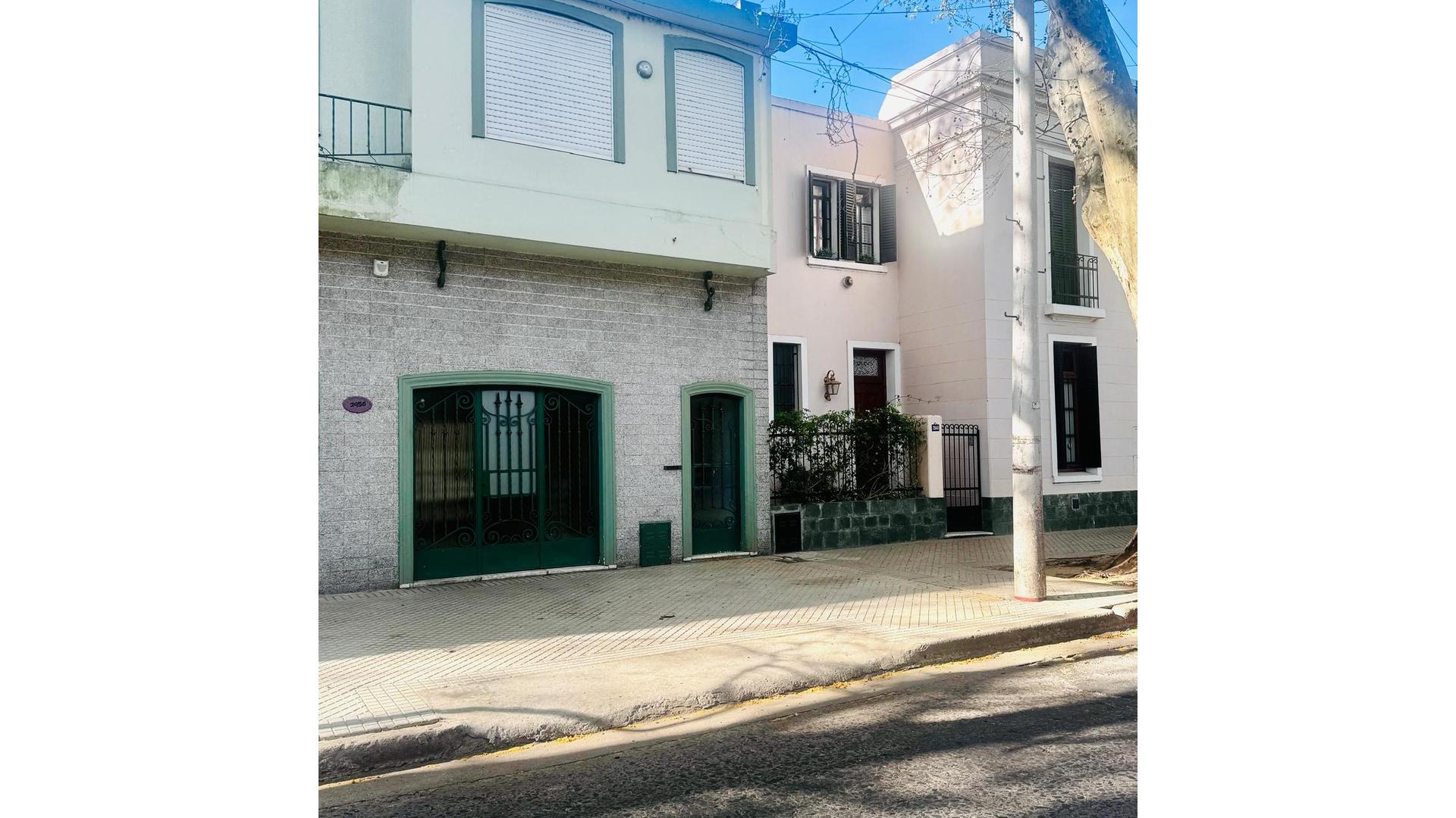 #5376948 | Venta | Casa | Rosario (Andrea Chade Servicios Inmobiliarios)