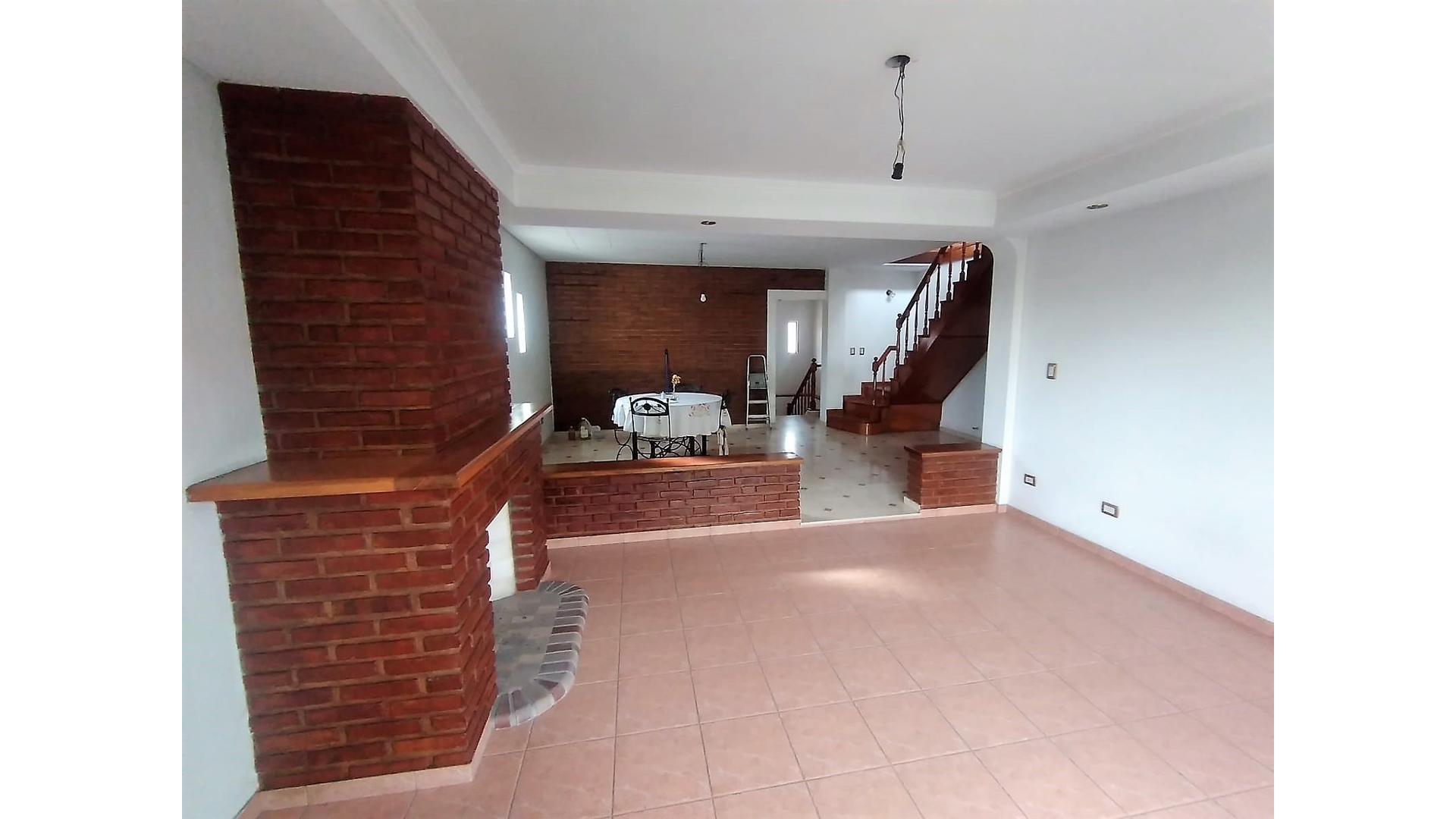 #5375966 | Venta | Casa | La Matanza (Heredia Inmobiliaria Y Servicios)