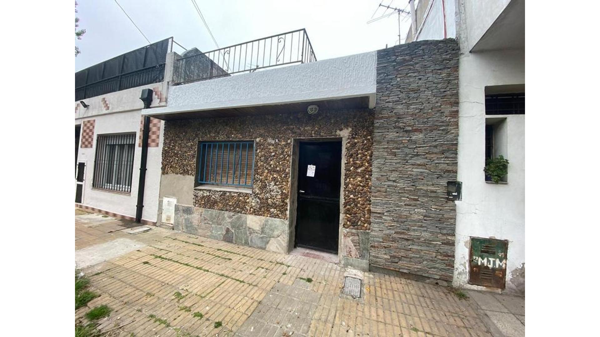 #5376651 | Venta | Casa | Lomas De Zamora (TRUJILLO PROPIEDADES)