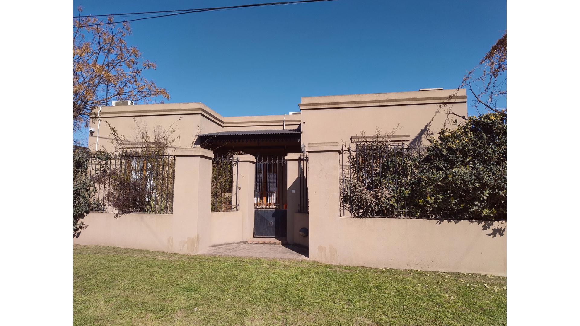 #5379145 | Sale | House | San Antonio De Areco (Vailati Rural Propiedades)