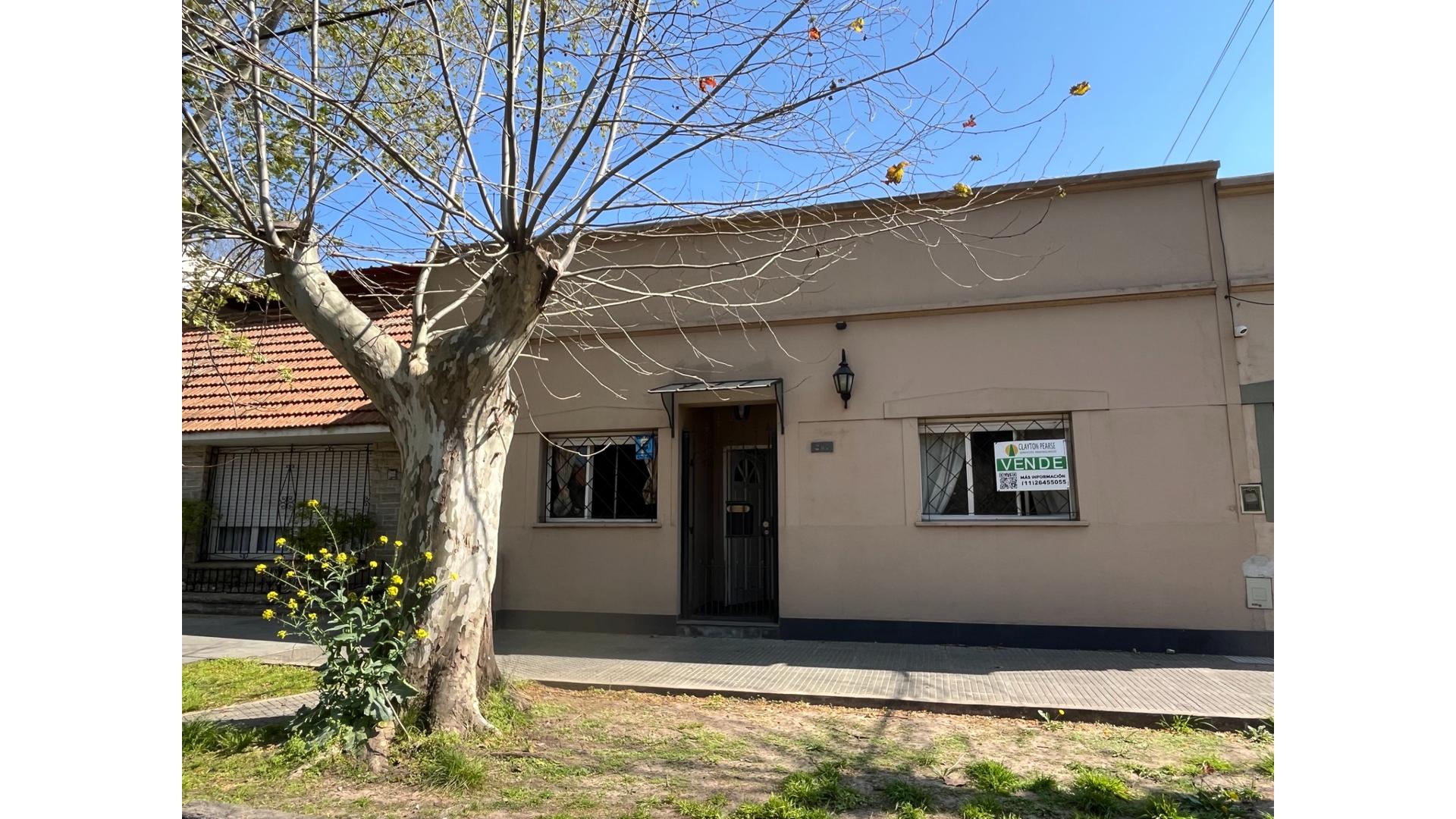 #5379629 | Venta | Casa | Lomas De Zamora (Clayton Pearse Servicios Inmobiliarios)