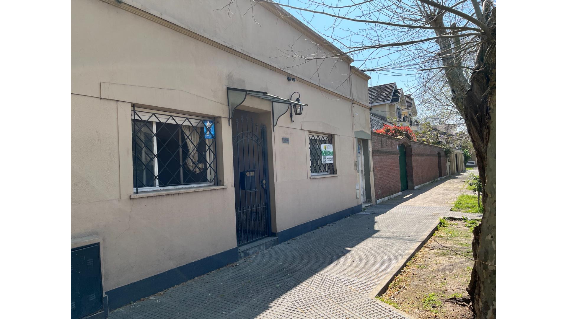 #5379629 | Venta | Casa | Lomas De Zamora (Clayton Pearse Servicios Inmobiliarios)