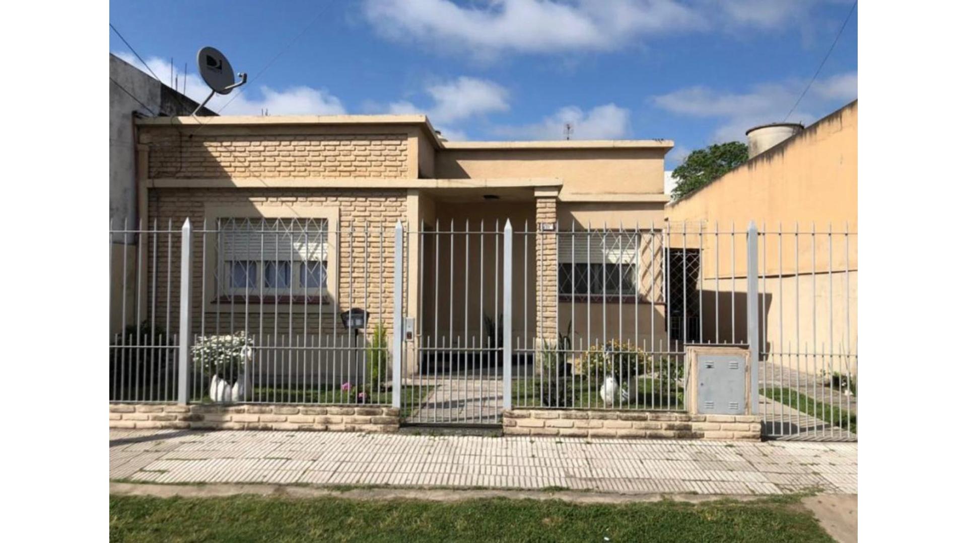 #5379587 | Venta | Casa | Almirante Brown (Claudio Terrasa Estudio Inmobiliario)