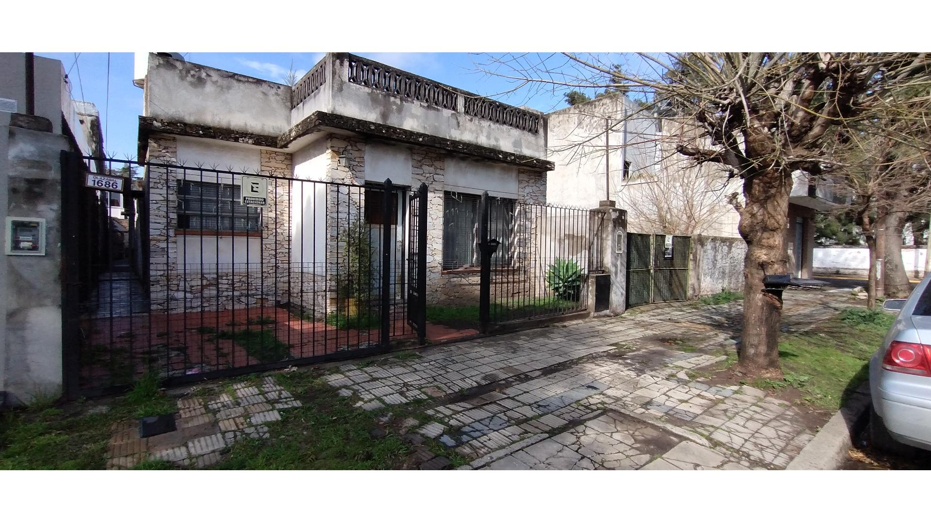 #5379518 | Venta | Casa | Ituzaingó (Gustavo Piccione)