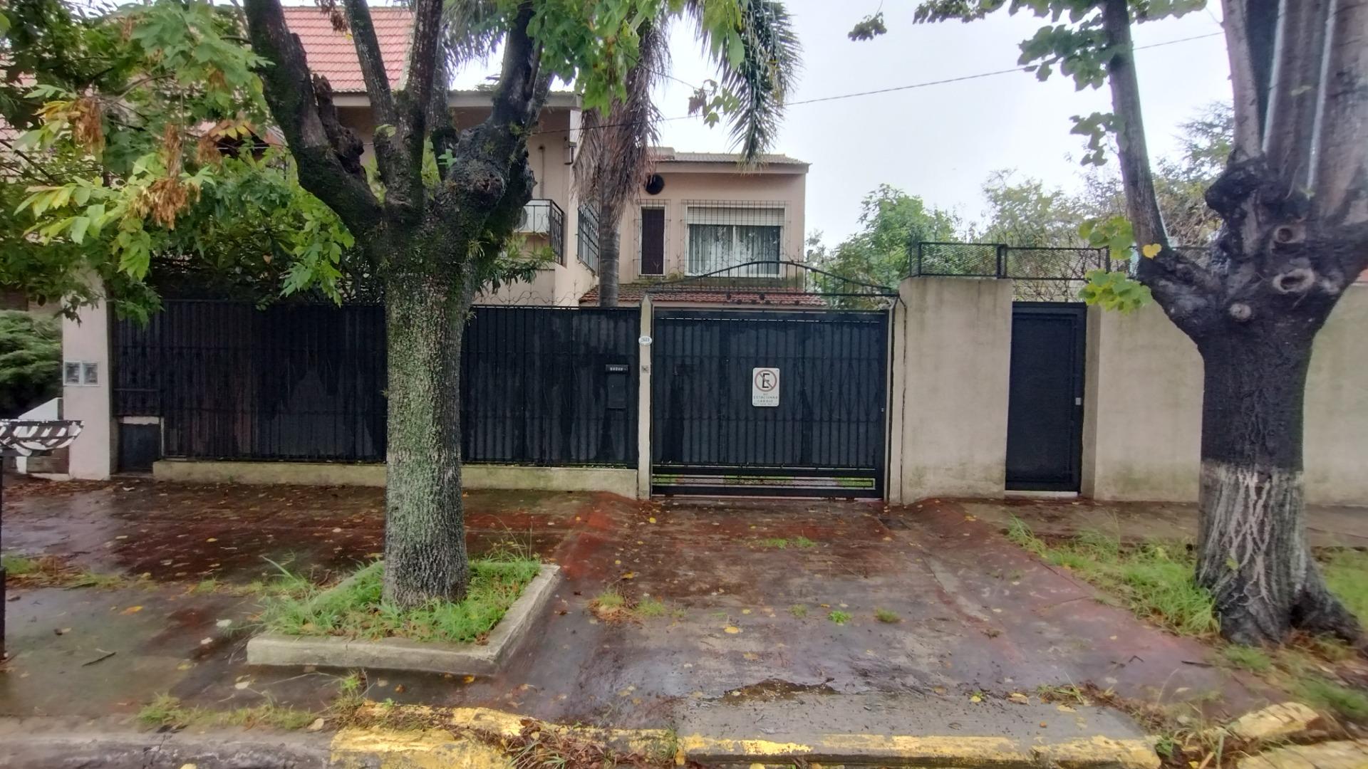 #5380488 | Venta | Casa | Moron (TUCCI INMUEBLES)