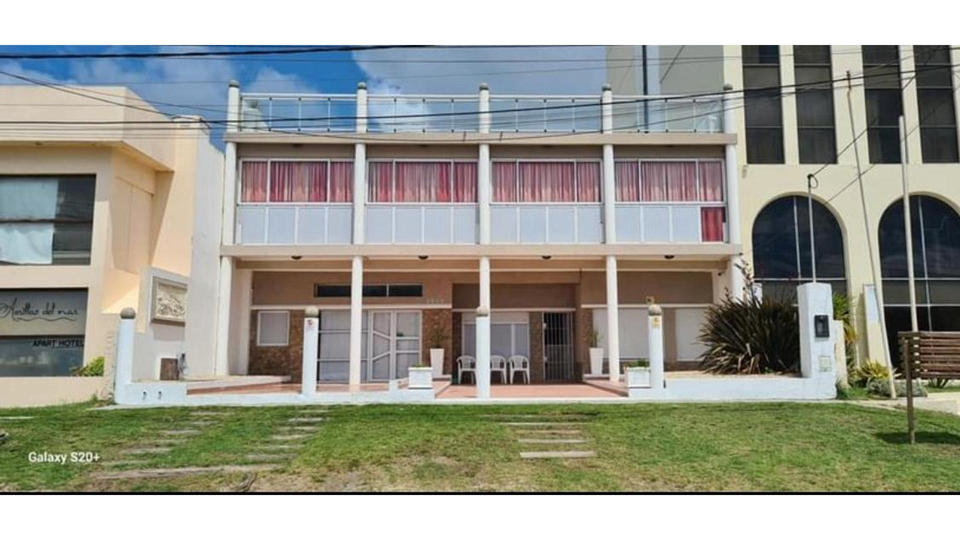 #5380458 | Venta | Casa | Costa Azul (Fabiana M. Tripe Inmuebles)