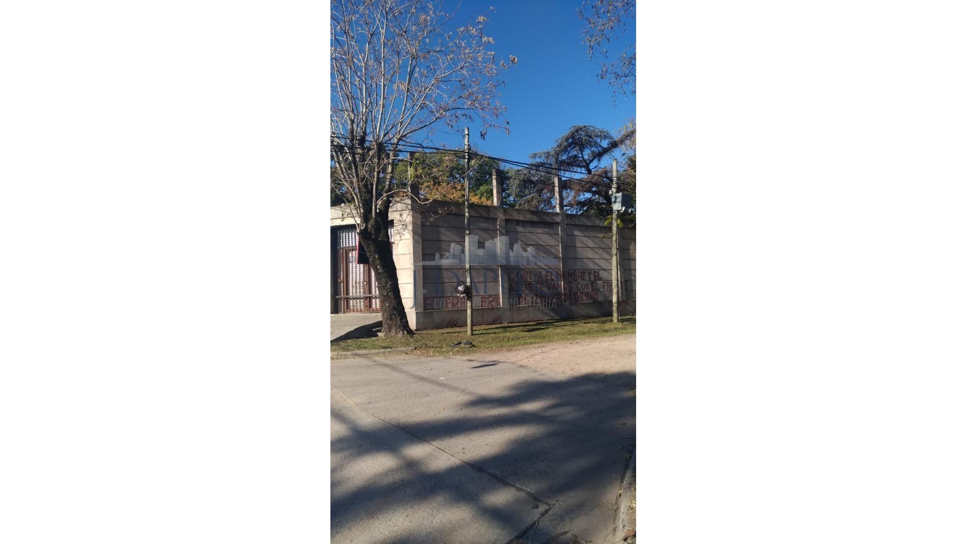 #5388317 | Venta | Local | Campos De Echeverria (J. Dapelo Consultora Inmobiliaria)