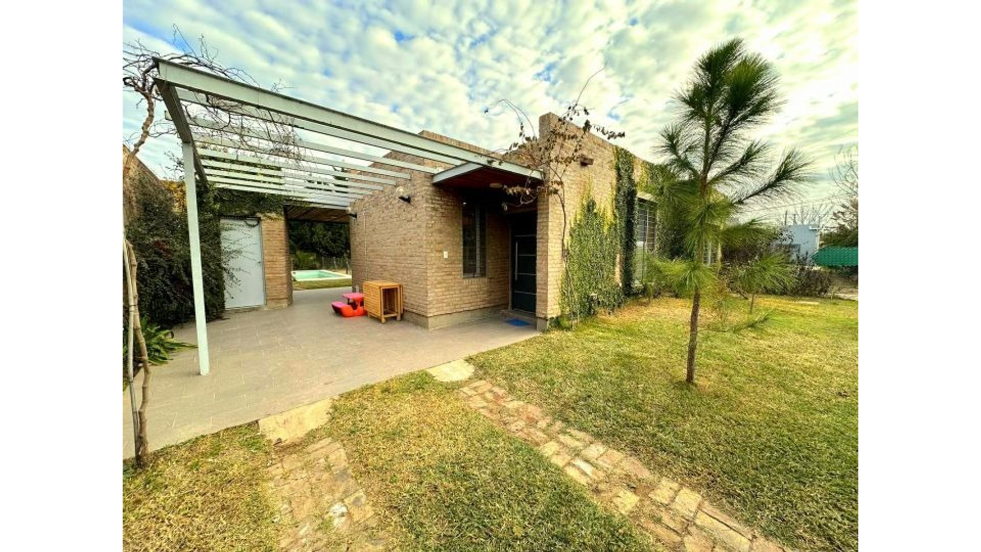 #5388416 | Sale | House | Roldan (ALEJANDREZ PROPIEDADES)