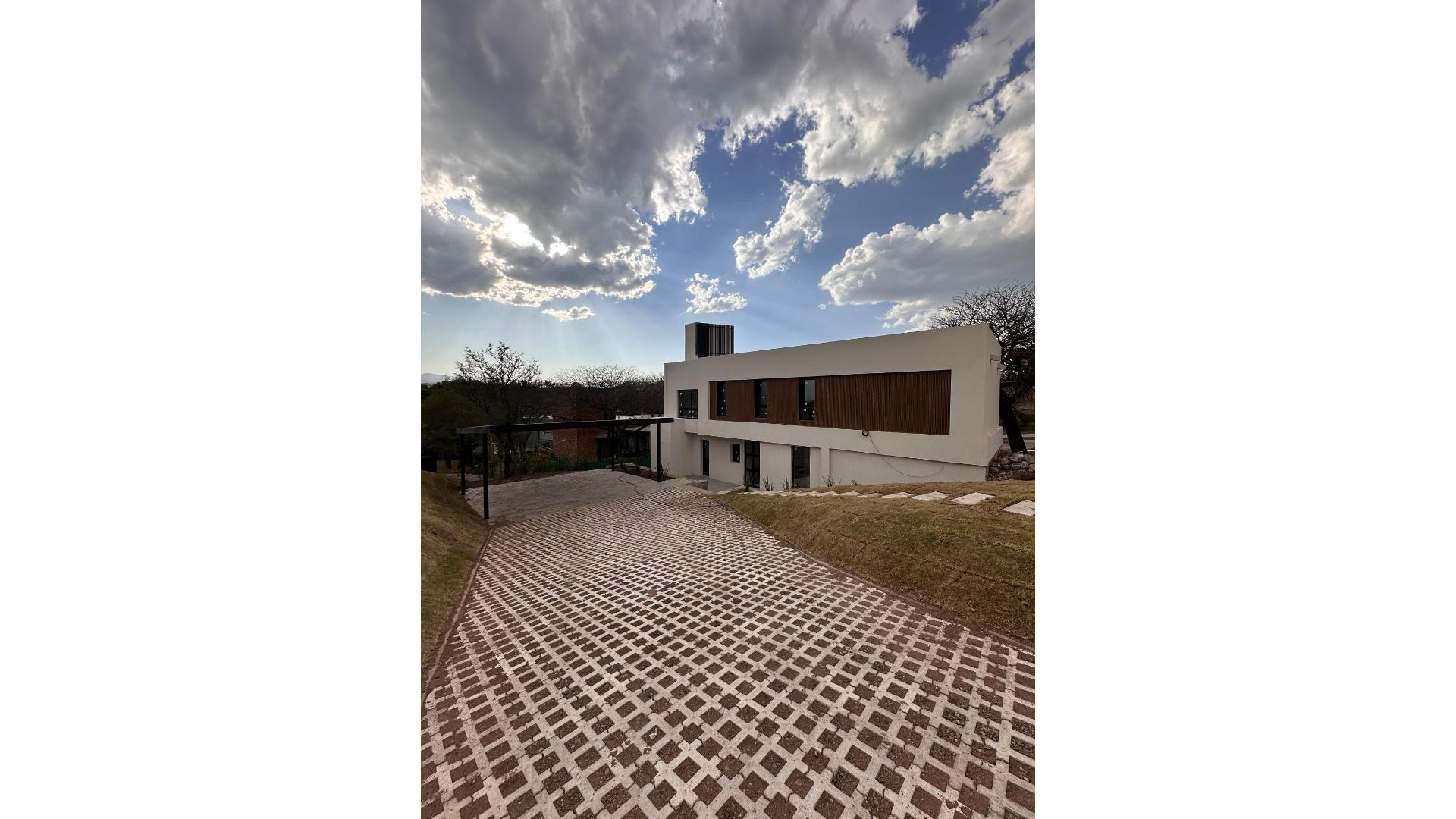 #5392813 | Venta | Casa | Mendiolaza (Inverhome & Asociados Inmobiliaria)