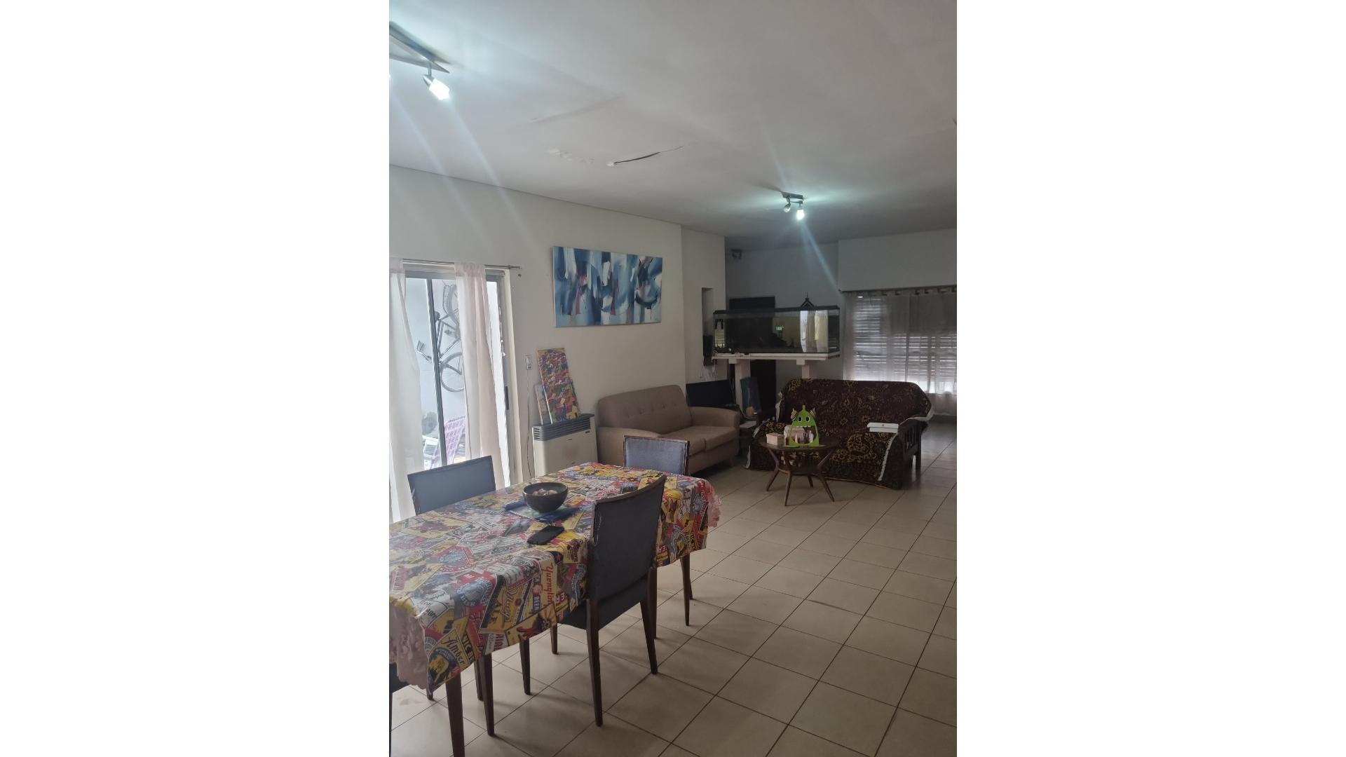 #5393228 | Venta | Casa | Versalles (Concrete House Real State)