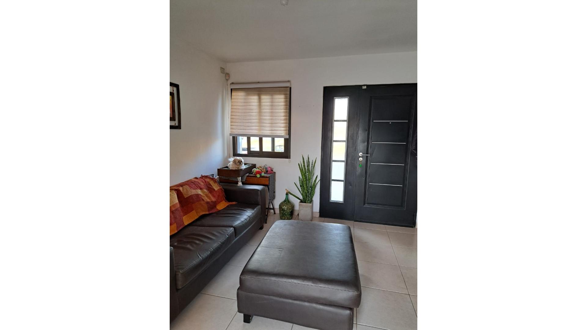 #5397076 | Alquiler | Casa | Cordoba (Del Sol)