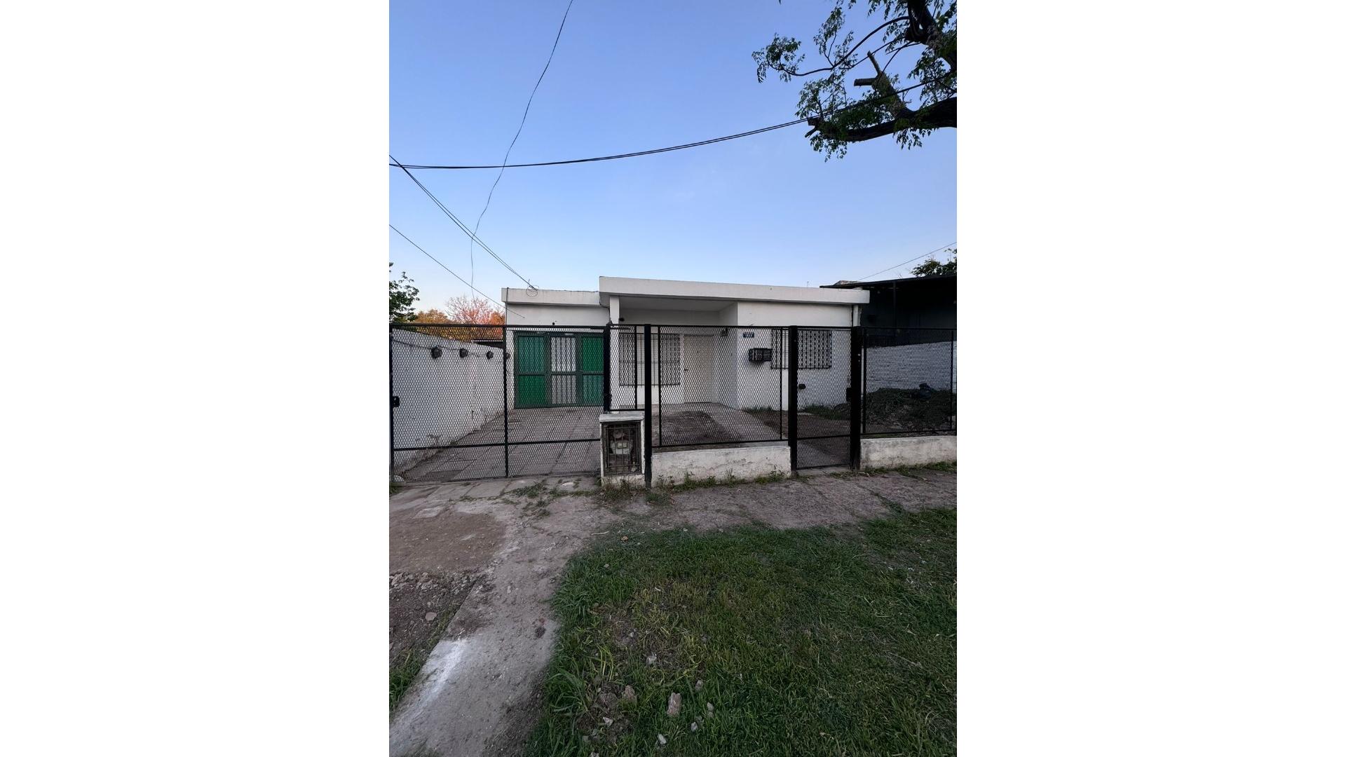 #5402430 | Alquiler | Casa | Merlo (Scarabel Propiedades)