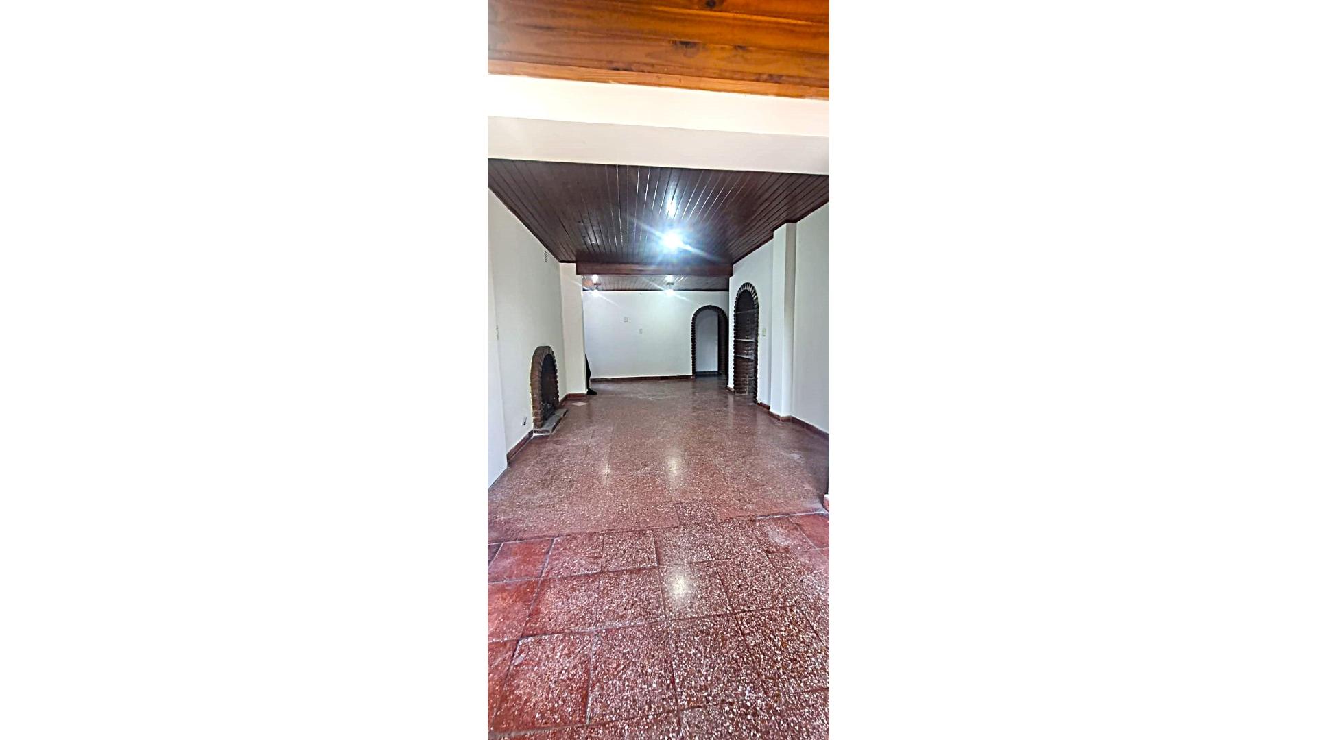 #5402630 | Alquiler | Casa | Merlo (ETELMAN PROPIEDADES)