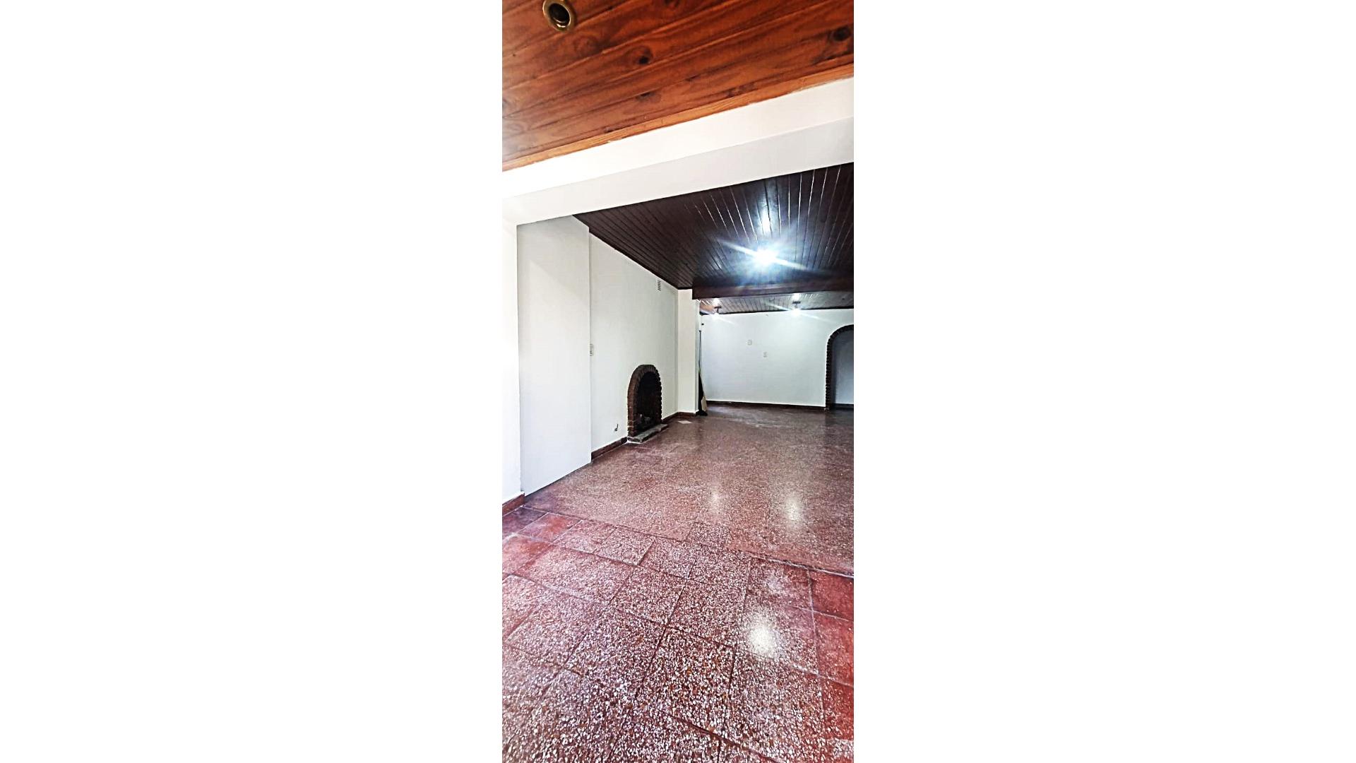 #5402630 | Alquiler | Casa | Merlo (ETELMAN PROPIEDADES)