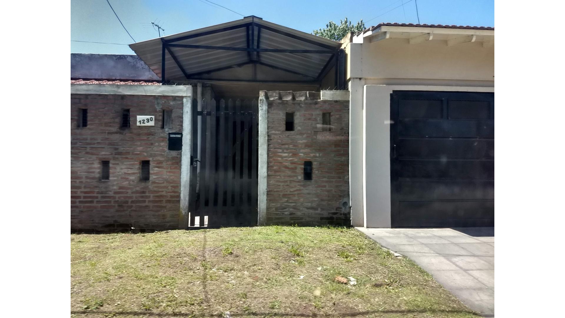 #5414618 | Venta | Casa | Almirante Brown (RODRIGUEZ PROPIEDADES)