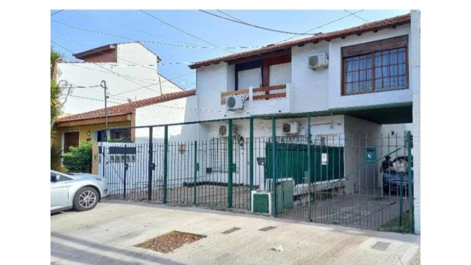 #5416145 | Venta | Casa | Moron (Myriam Rijavec  Emprendimientos Inmobiliarios)