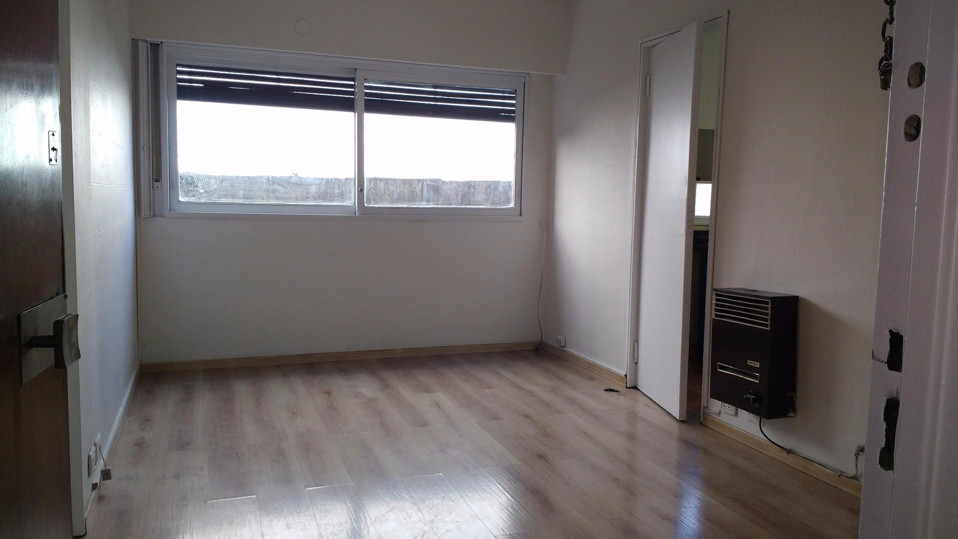 #5436378 | Alquiler | Departamento | Parque Centenario (Romanel Propiedades)