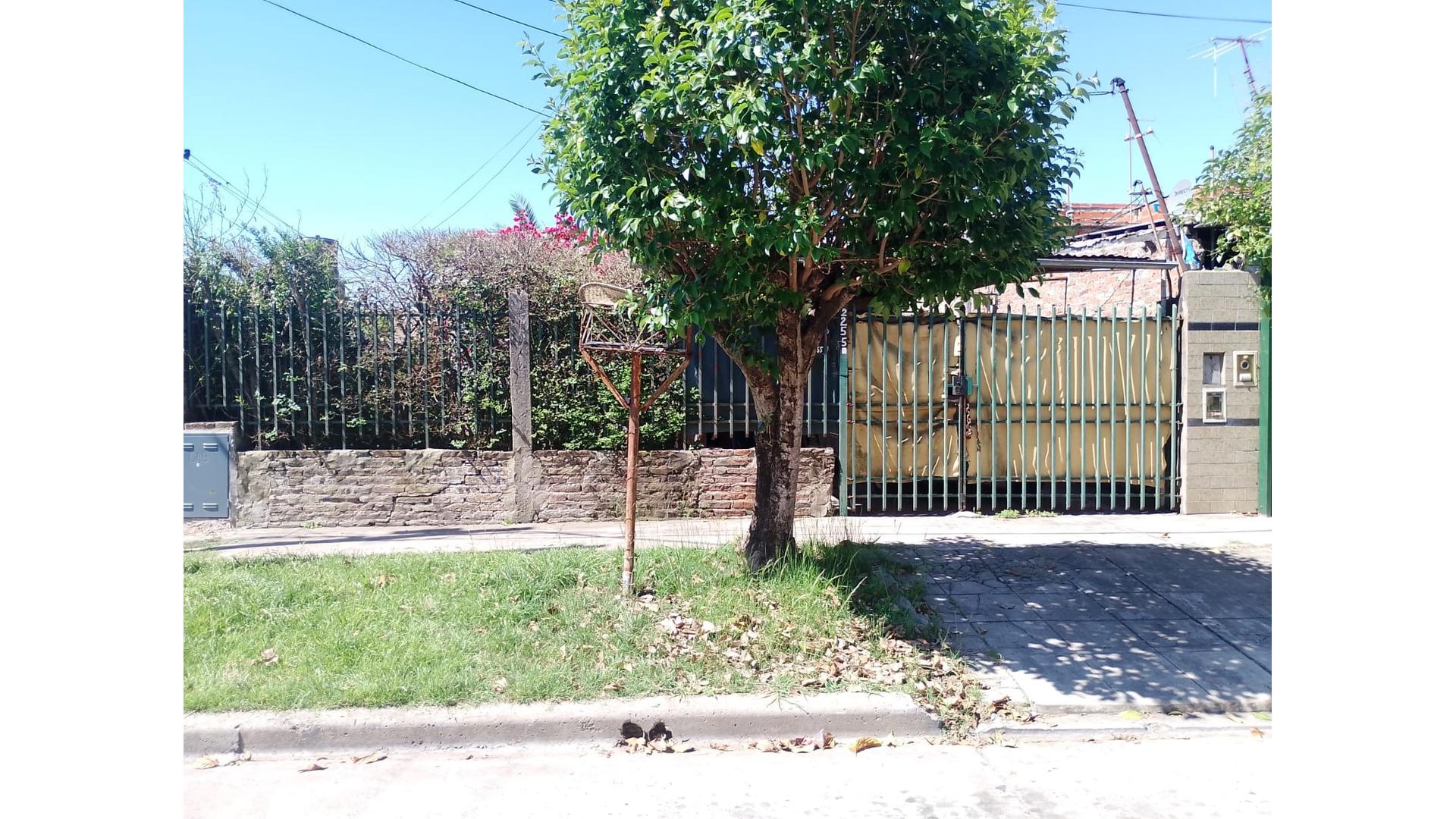 #5420486 | Venta | Casa | Hurlingham (Argenio Y Asociados Inmobiliarios)