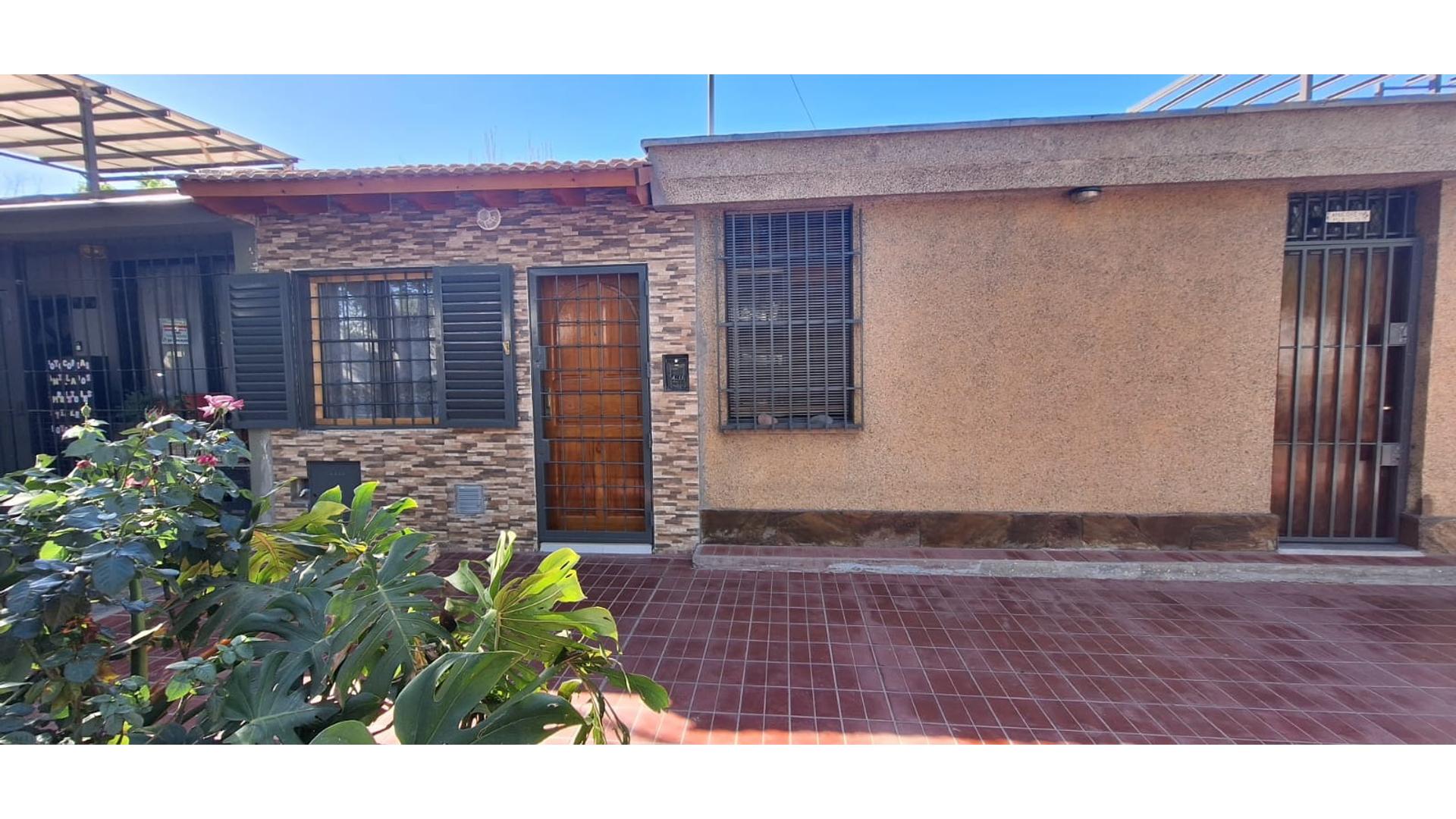 #5420302 | Venta | Casa | El Plumerillo (Bevilacqua Inmobiliaria)