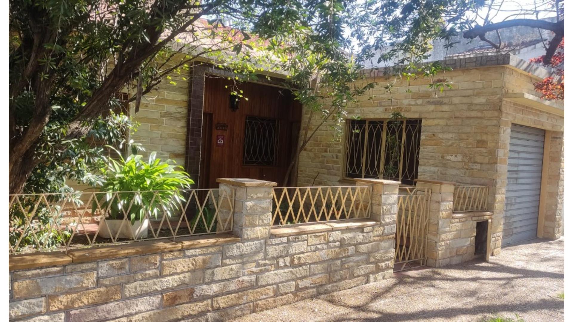 #5423983 | Venta | Casa | Ituzaingó (Maite Fernández Rivas Estudio Inmobiliario)