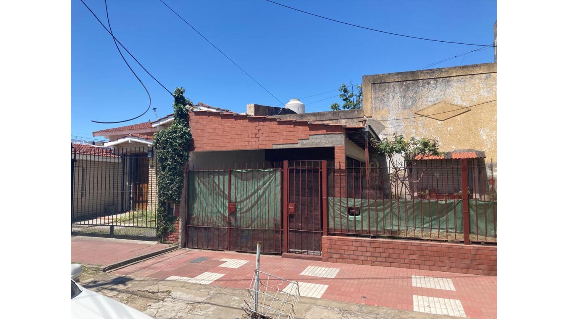 #5375331 | Venta | Casa | Lomas De Zamora (Walter Pereyra propiedades)