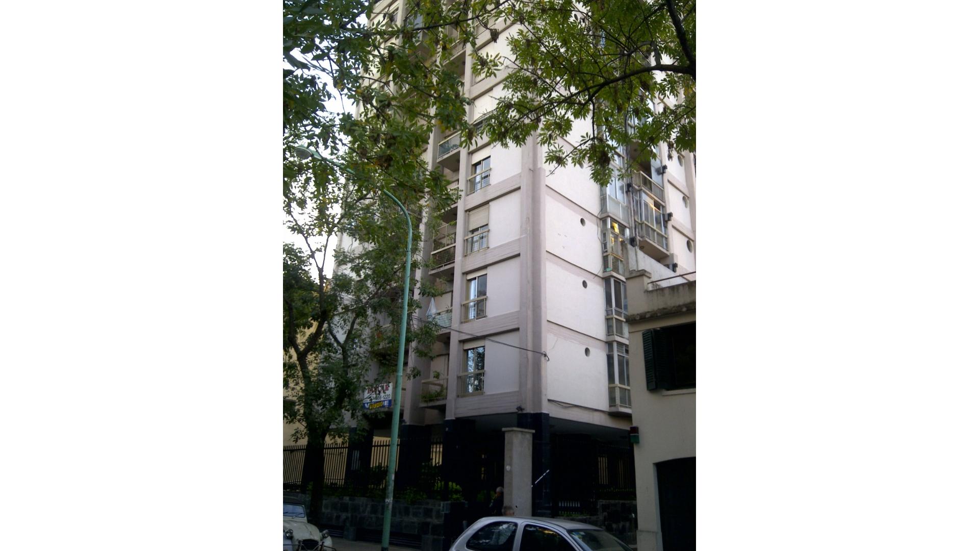 #5425984 | Venta | Departamento | Floresta (Gangitano Inmobiliaria)