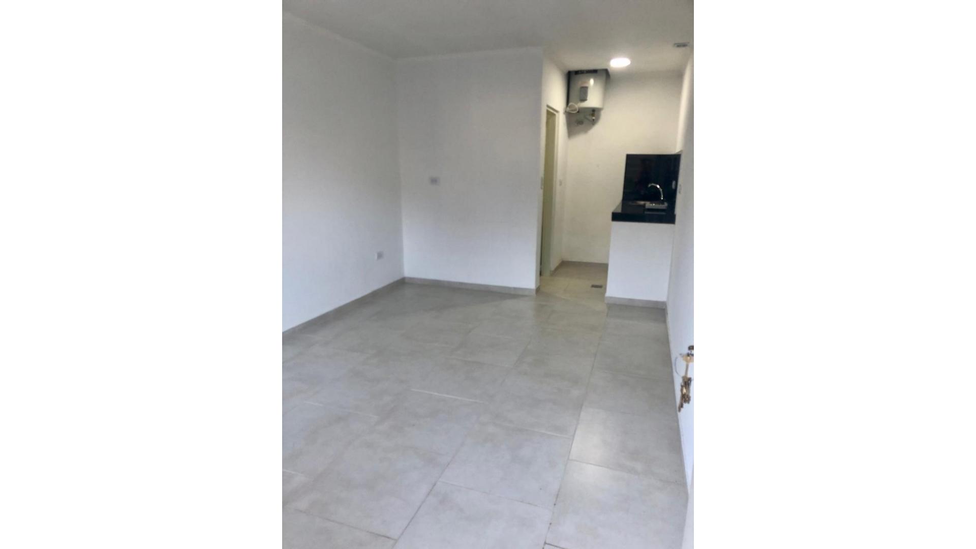 #5436389 | Alquiler | Departamento | Almirante Brown (Clayton Pearse Servicios Inmobiliarios)