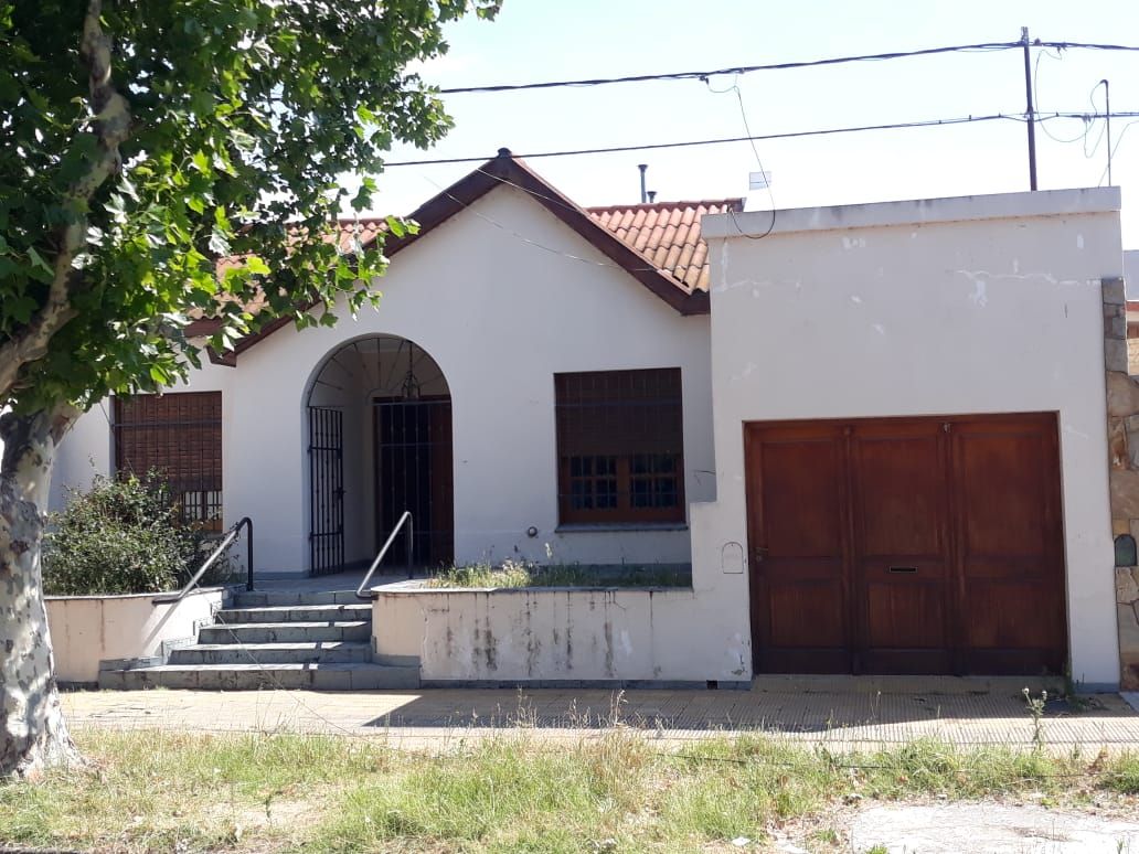 #5380615 | Venta | Casa | Bolivar (Faraone Inmobiliaria)