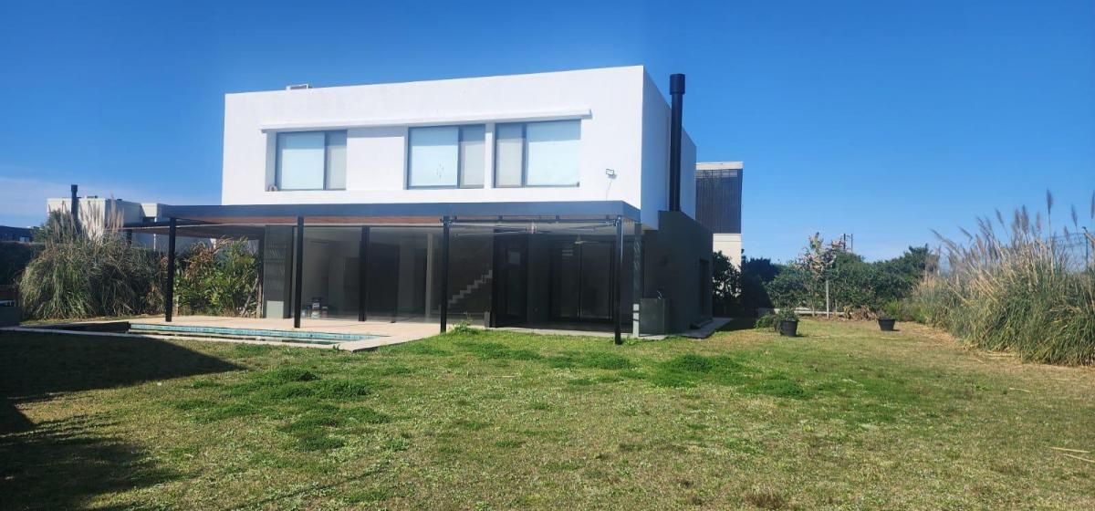 #5374834 | Venta | Casa | Barbarita (Folger Buenos Neg. Inmobiliarios)