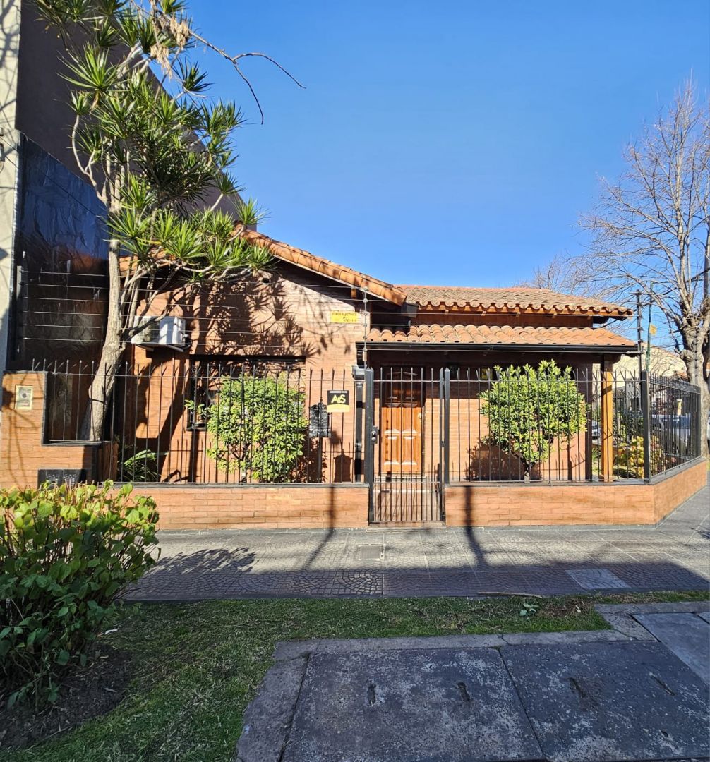 #5319127 | Venta | Casa | San Isidro (Farina Propiedades)