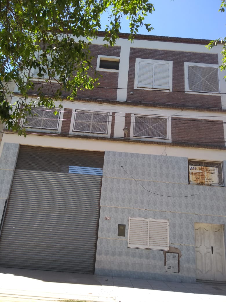 #1672461 | Sale | Warehouse | Lanus Oeste (Gestionar Red Inmobiliaria)