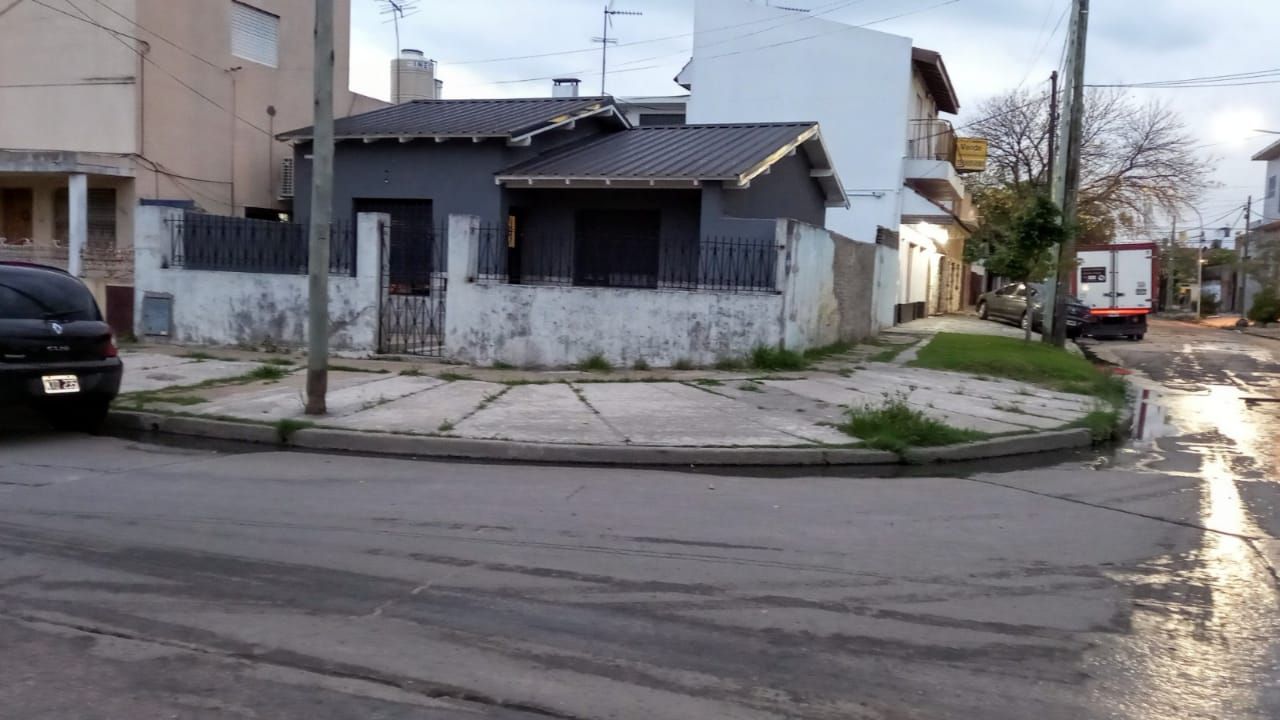 #1908193 | Venta | Casa | Lanus Oeste (Gestionar Red Inmobiliaria)