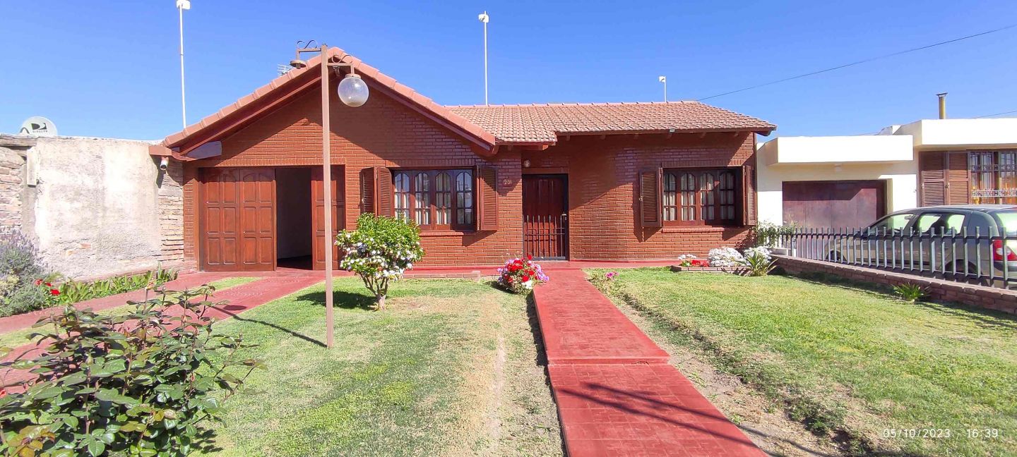 #4732732 | Alquiler | Casa | Rodeo Del Medio (Habitat Mendoza Estudio)