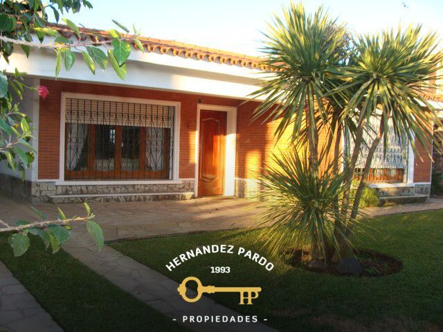 #1069183 | Venta | Casa | Lagomar (Hernandez Pardo Inmobiliaria)