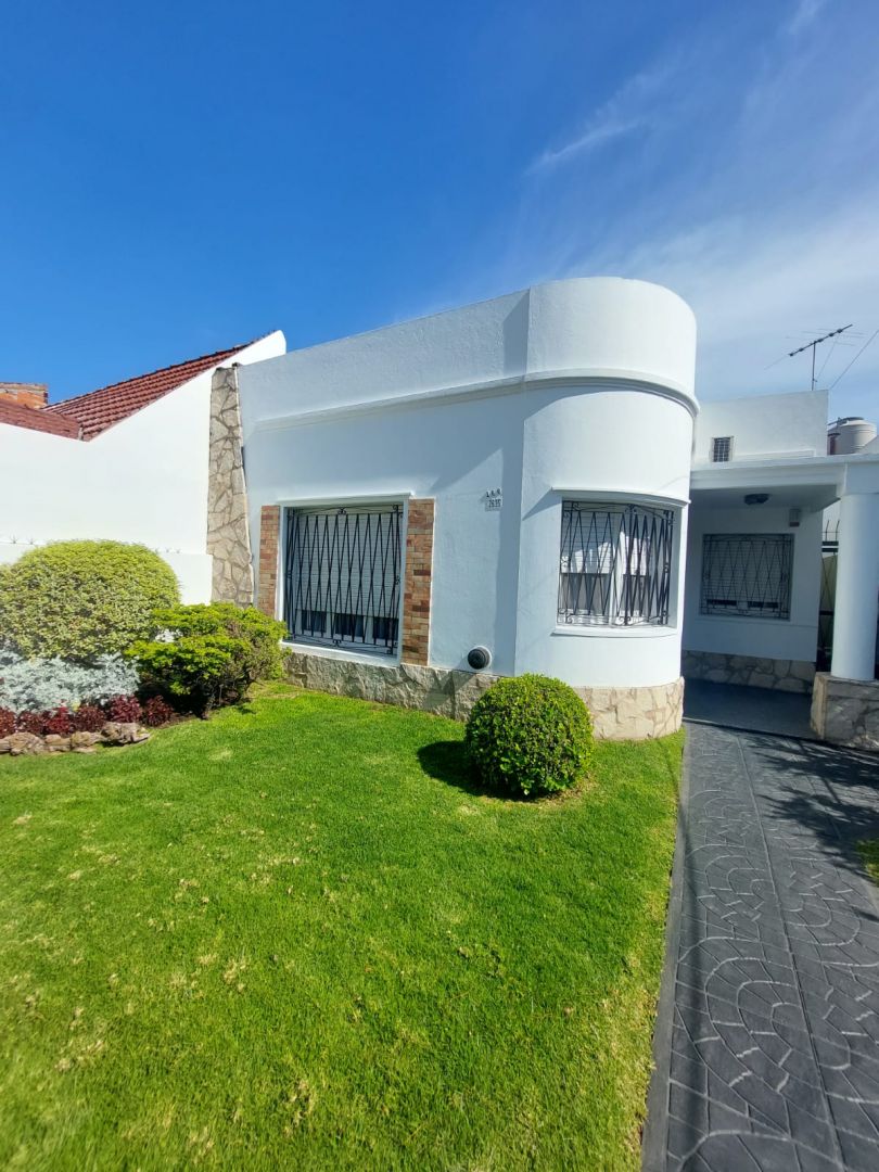 #3167303 | Venta | Casa | Jose Leon Suarez (I.M Villella Negocios Inmobiliarios)