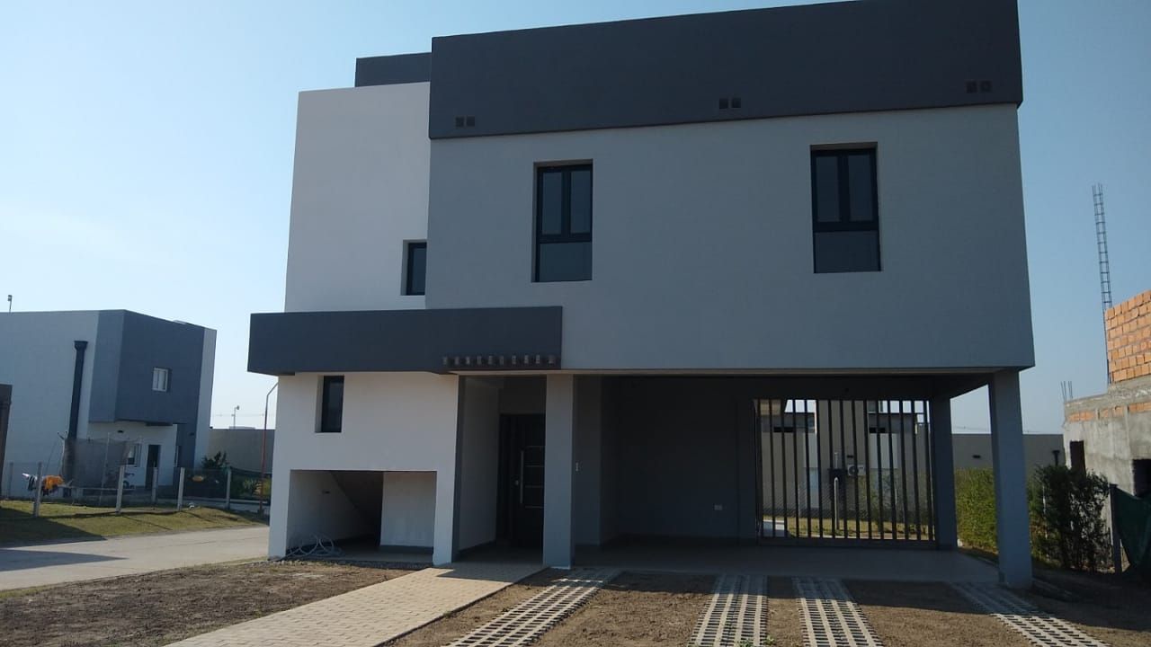 #5258309 | Venta | Casa | Altos Del Norte (ISN Inmobiliaria)