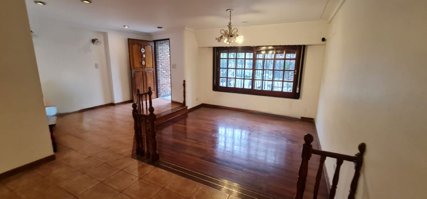 #5369446 | Venta | Casa | Ramos Mejia (J. A. Perez Negocios Inmobiliarios)