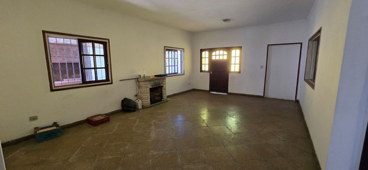 #5402985 | Rental | House | Isidro Casanova (J. A. Perez Negocios Inmobiliarios)