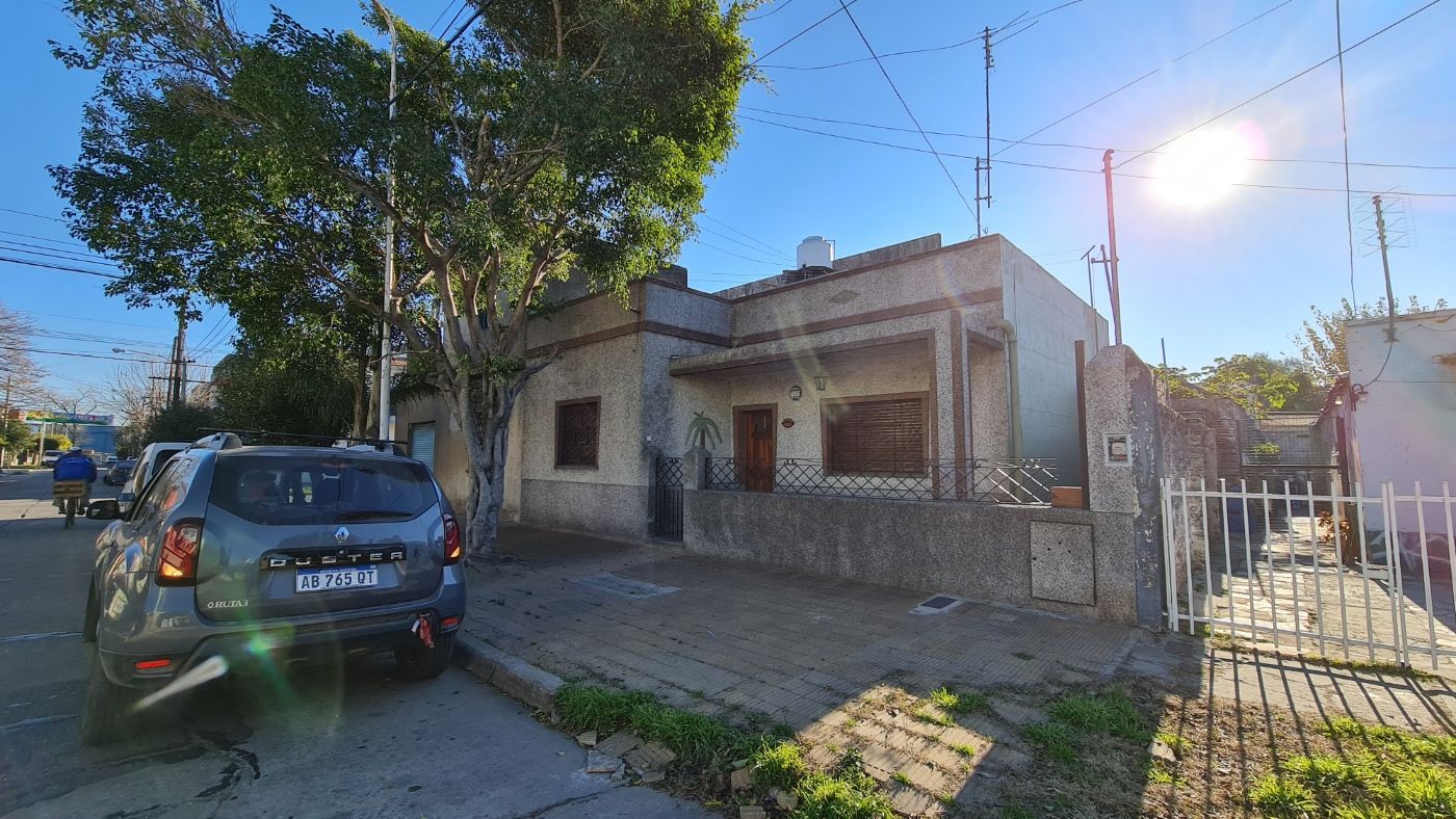 #1217556 | Venta | Casa | San Justo (J. A. Perez Negocios Inmobiliarios)