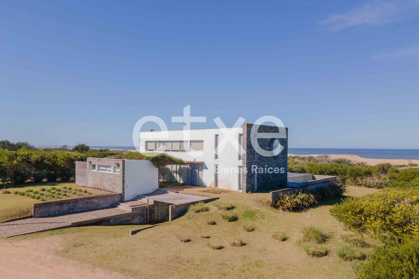 #2022983 | Venta | Casa | Laguna de Jose Ignacio (Etxe Bienes Raices)