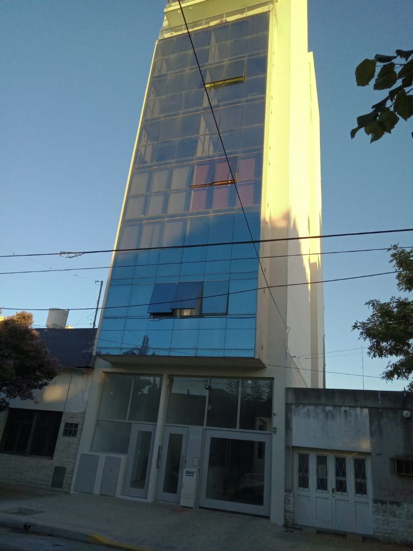 #5372963 | Venta | Cochera | La Plata (Sabella Propiedades)