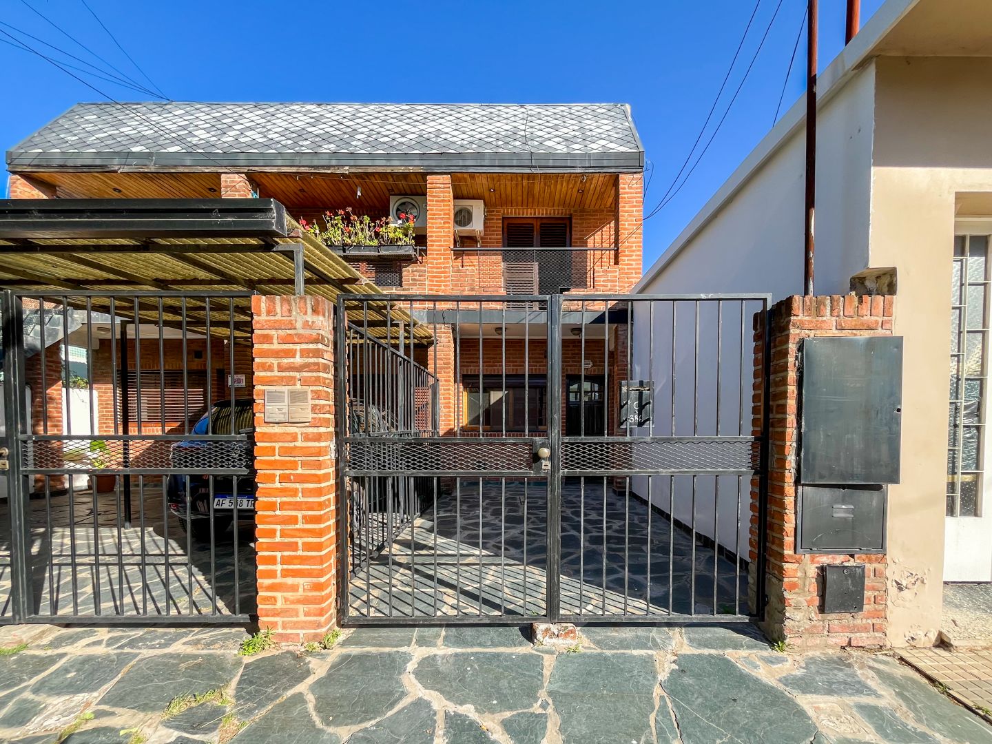 #5451731 | Venta | Casa | Tolosa (Sabella Propiedades)