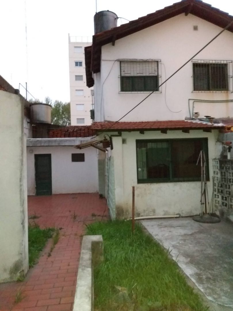 #4774747 | Sale | House | Caseros (Konkolyi Propiedades)