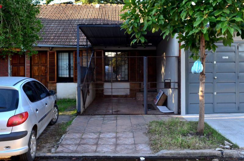 #1223502 | Venta | Casa | Villa Luzuriaga (Konkolyi Propiedades)