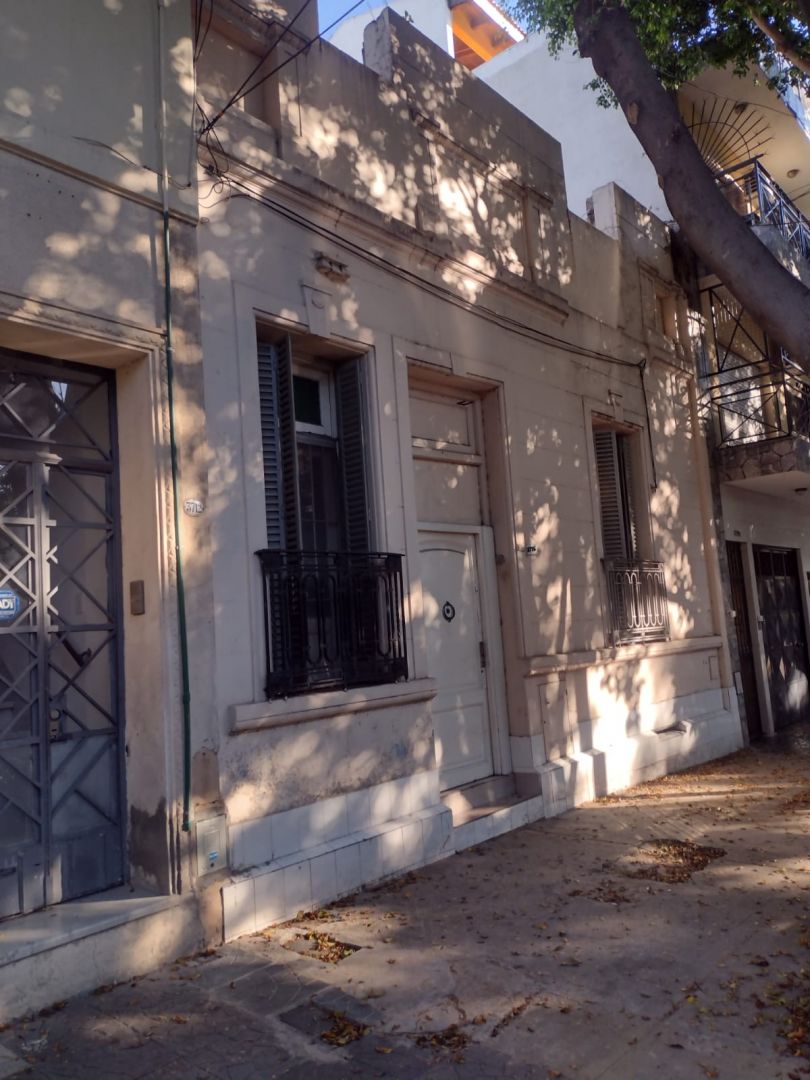 #5372616 | Venta | Casa | Parque Avellaneda (LEPORE PROPIEDADES)