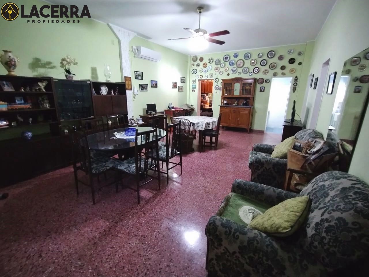 #4525353 | Venta | Casa | Hurlingham (Lacerra Propiedades)